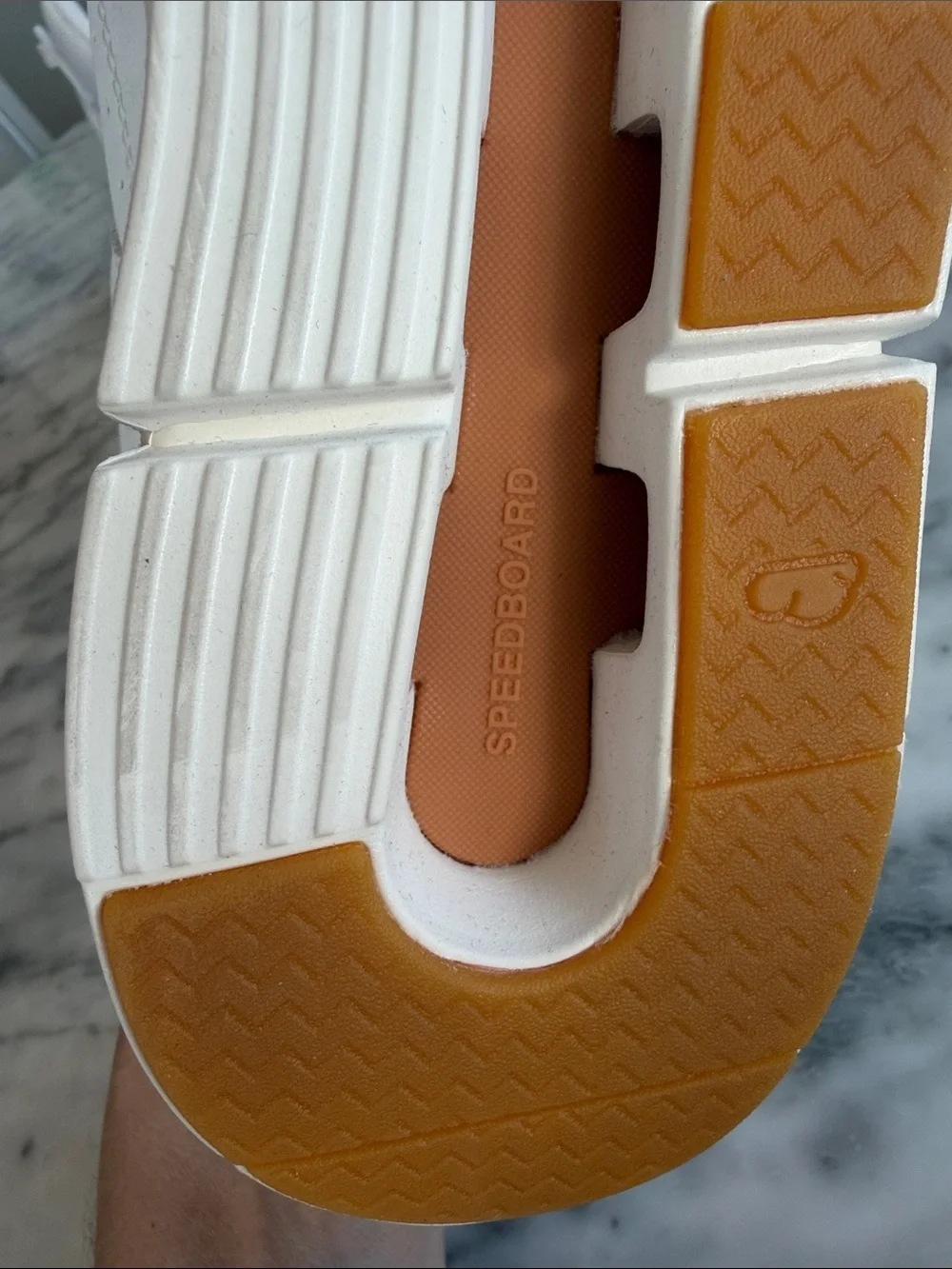 On Running the Roger White Sneakers with Tan Accents - Picture 7 of 11